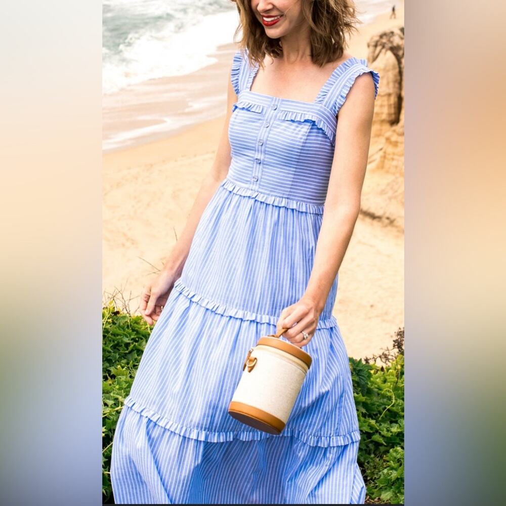 Gal Meets Glam Blue Striped Midi Dress